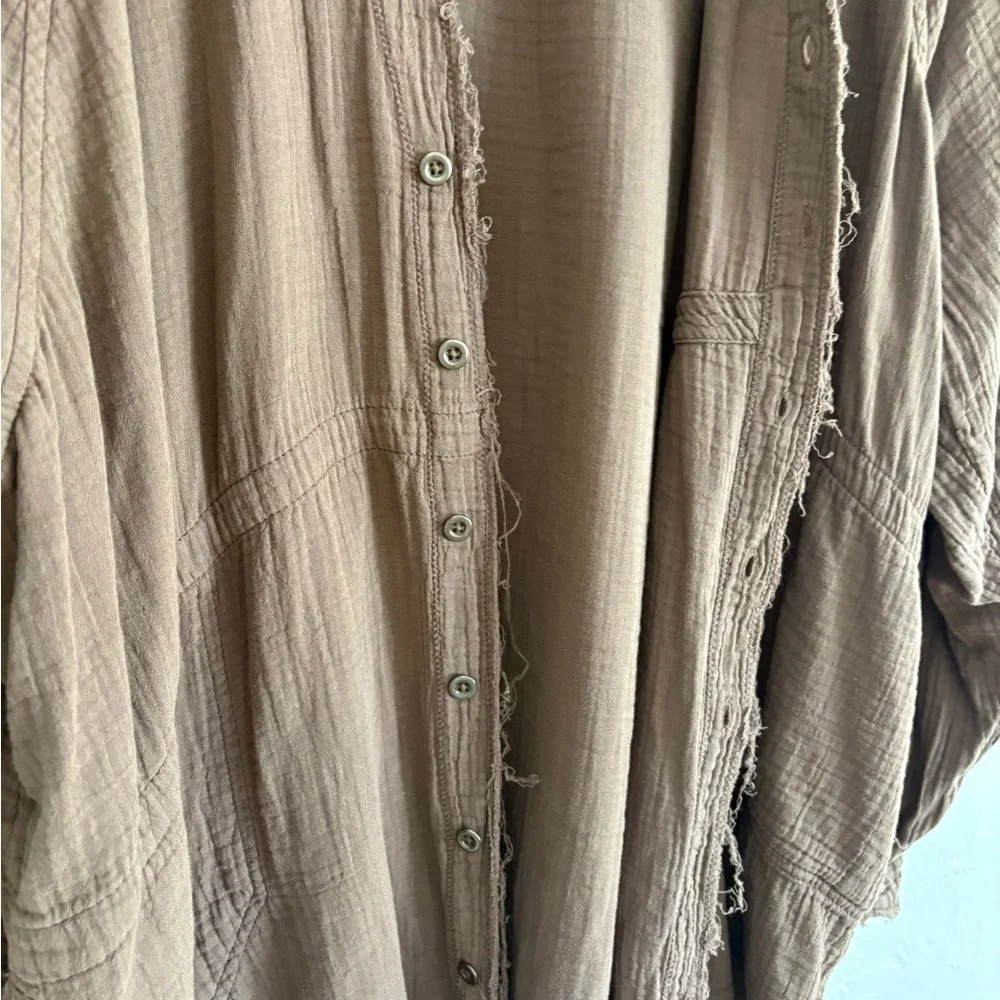 We The Free Chocolate Brown Button-Down Shirt Size M - Picture 2 of 9